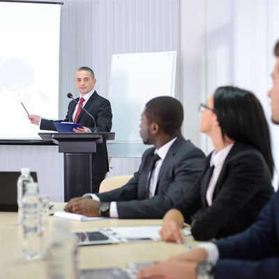 Organisation de réunion d’entreprise express en centre d’affaires